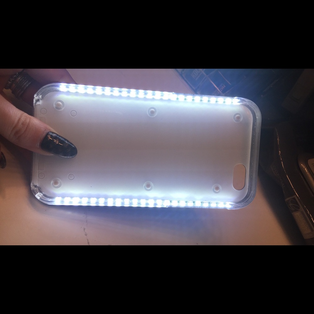 Cases - Picture 5 of 6